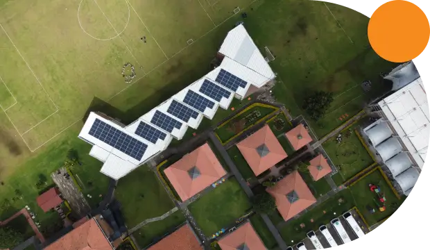 Energía que se consume en nuestras instalaciones es generada por nuestros 158 paneles solares